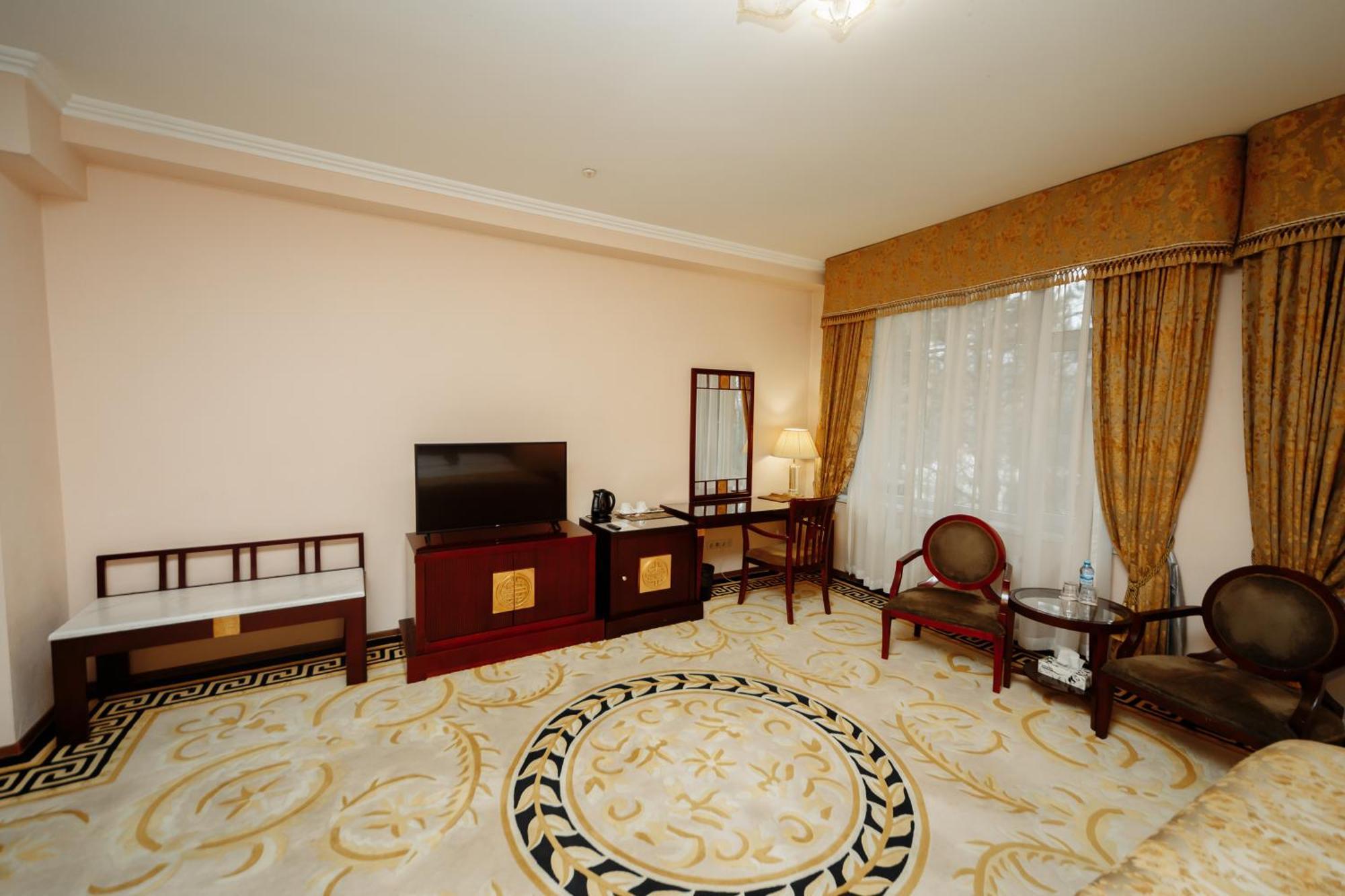Hotel Royal Florence Chişinău Extérieur photo