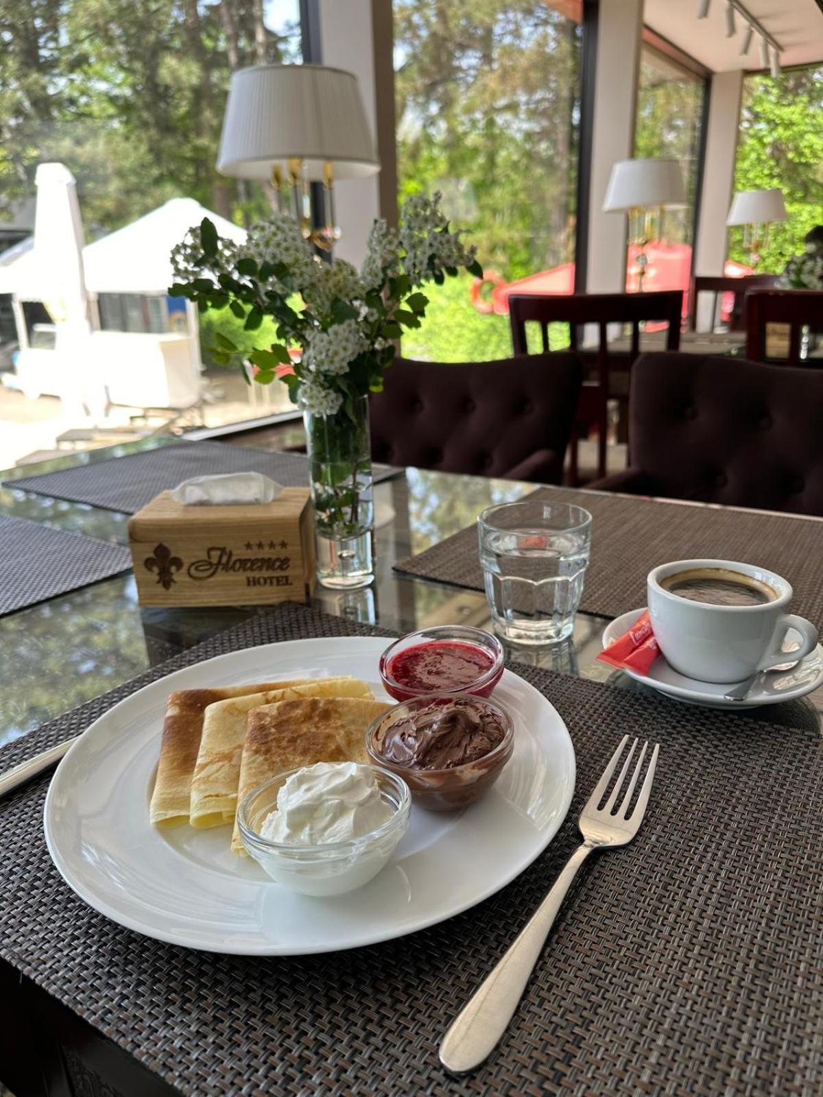 Hotel Royal Florence Chişinău Extérieur photo
