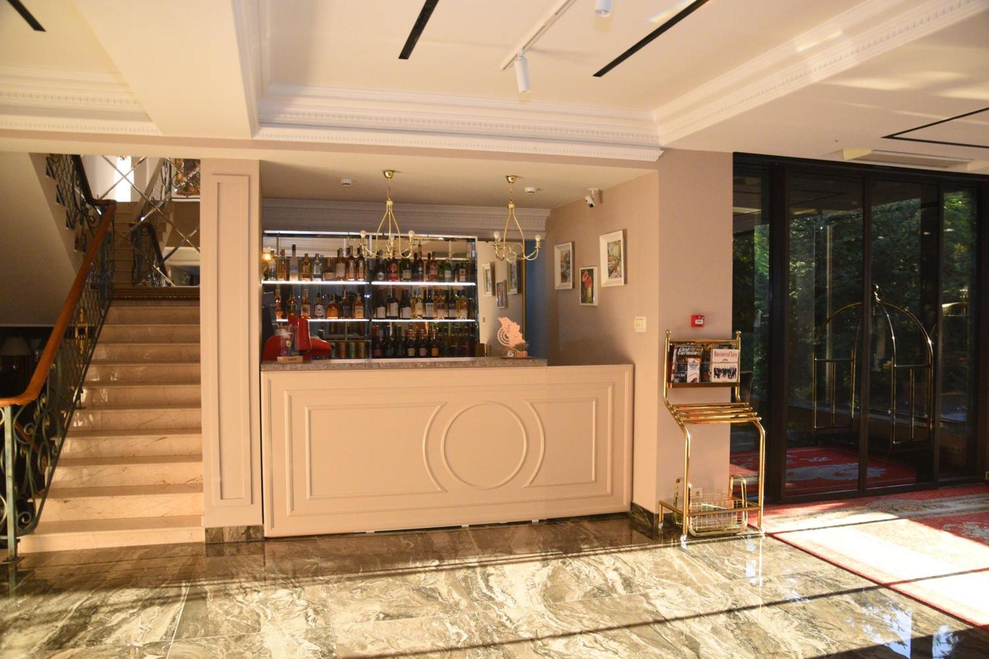 Hotel Royal Florence Chişinău Extérieur photo