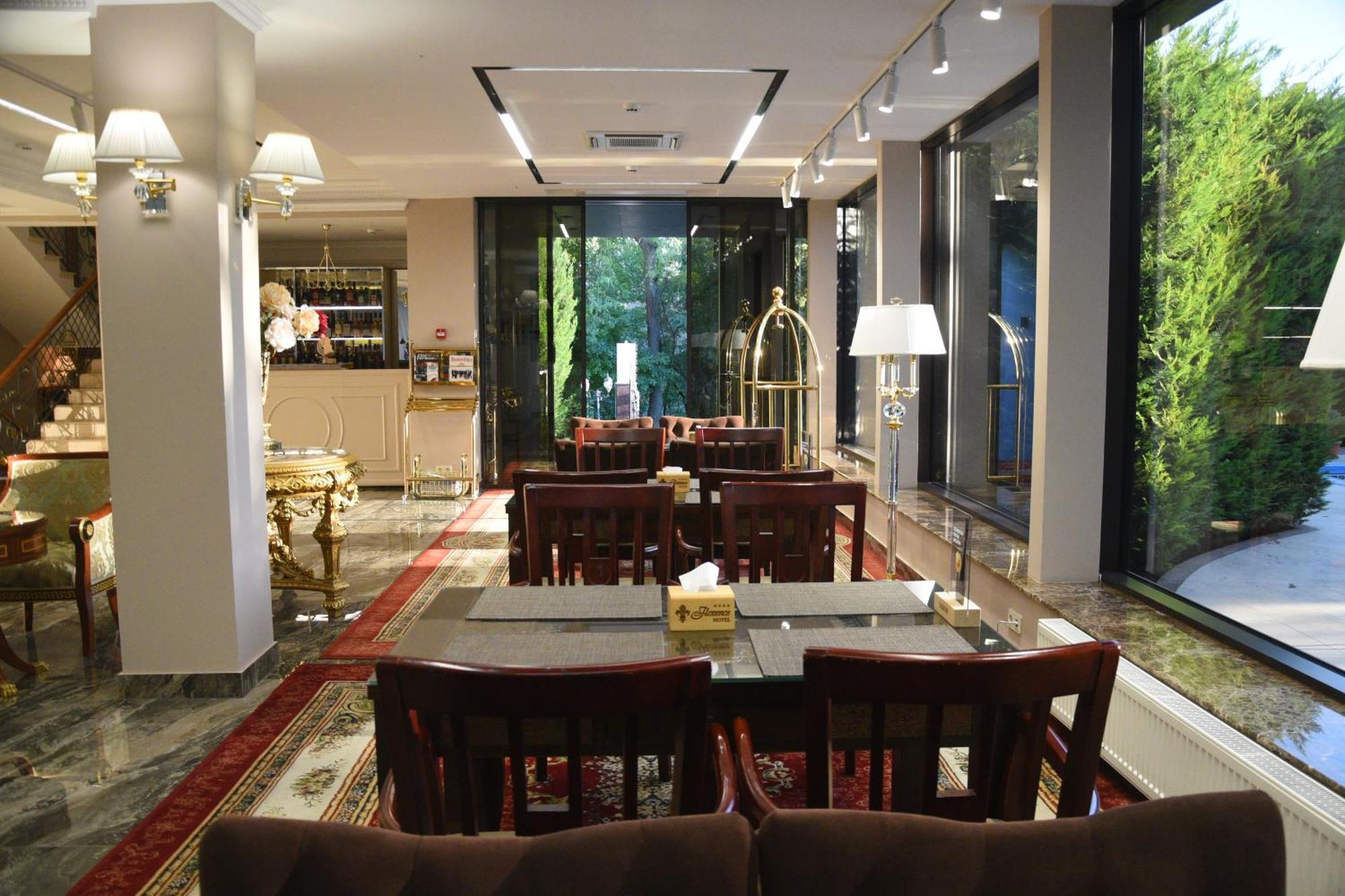 Hotel Royal Florence Chişinău Extérieur photo