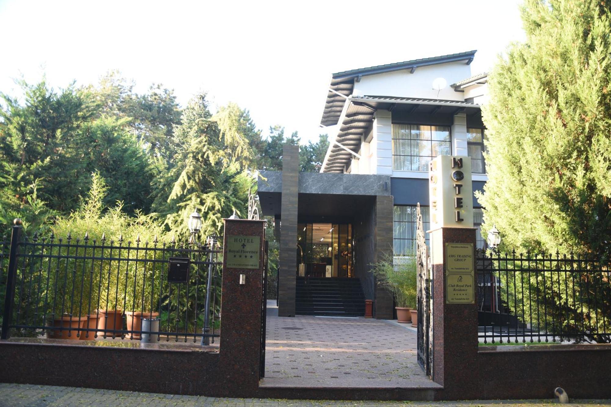 Hotel Royal Florence Chişinău Extérieur photo