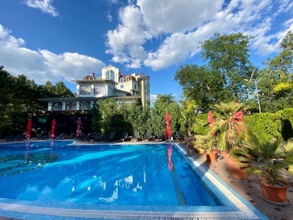 Hotel Royal Florence Chişinău Extérieur photo